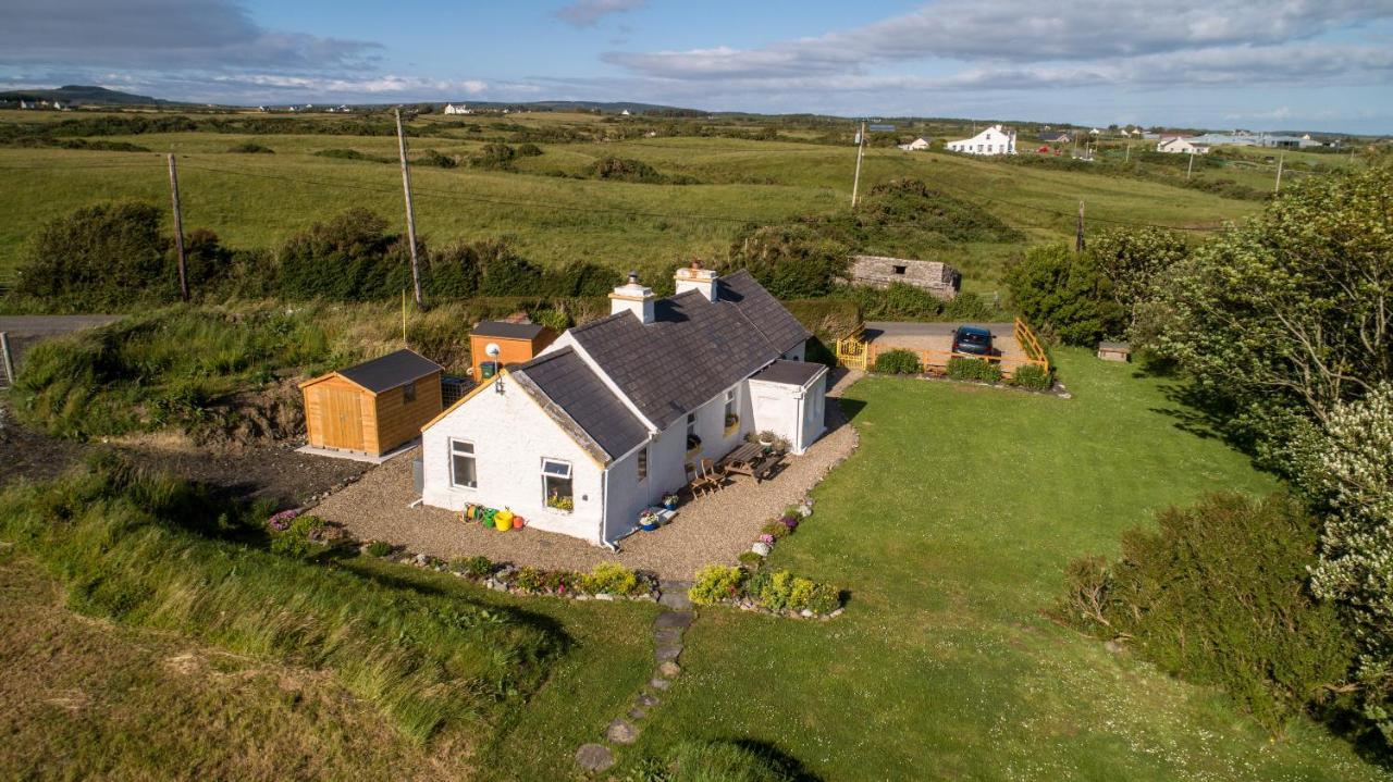 Yellow Cottage, Doolin Knockfin Cross Roads Luaran gambar