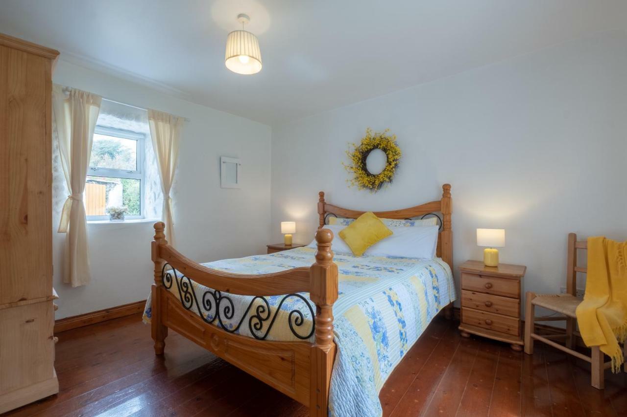 Yellow Cottage, Doolin Knockfin Cross Roads Luaran gambar