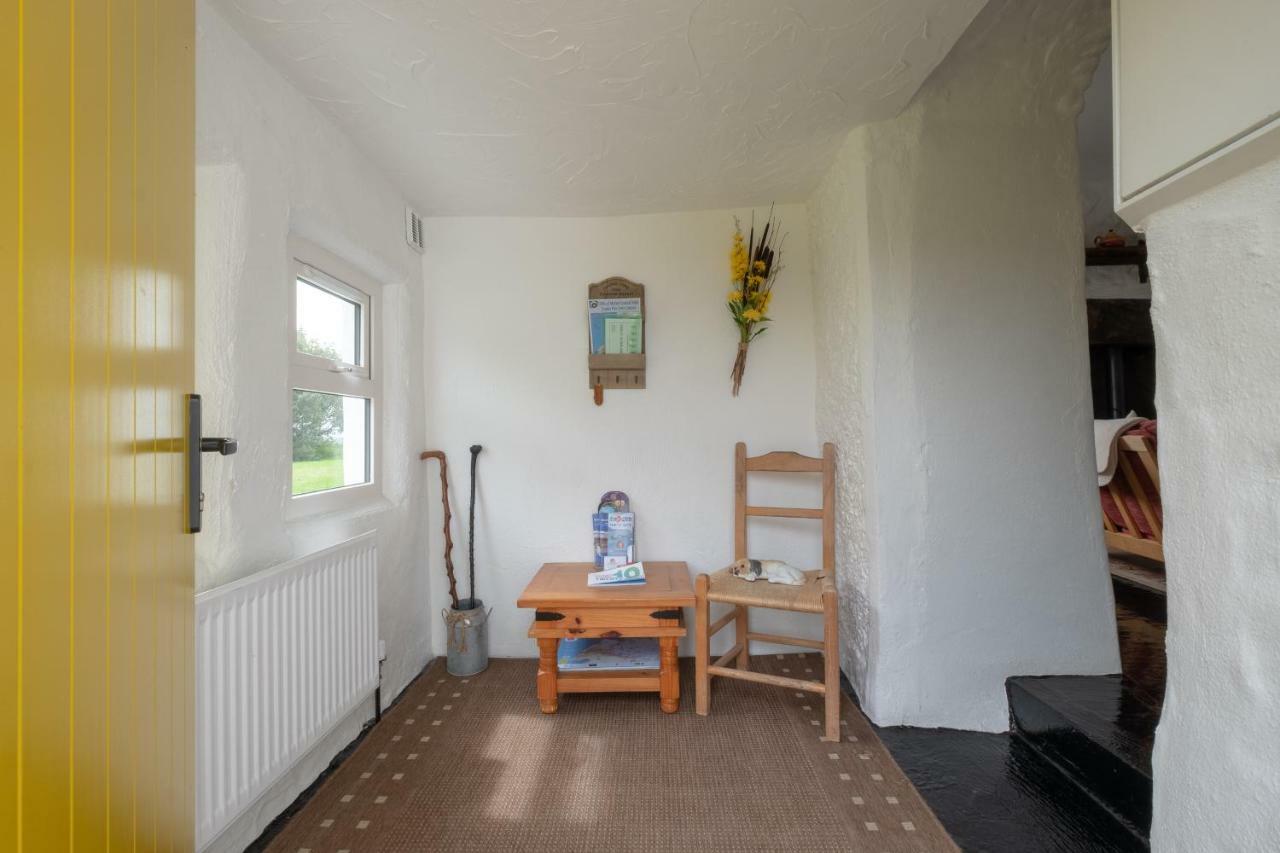 Yellow Cottage, Doolin Knockfin Cross Roads Luaran gambar